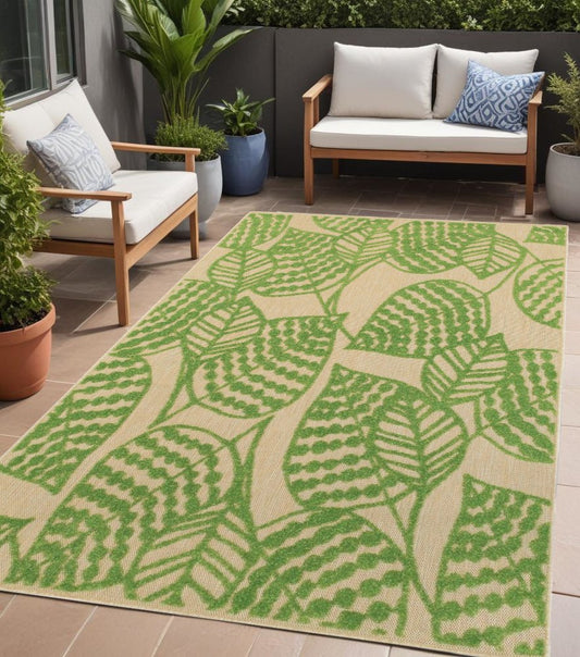 8' Green Floral Indoor Outdoor Area Rug