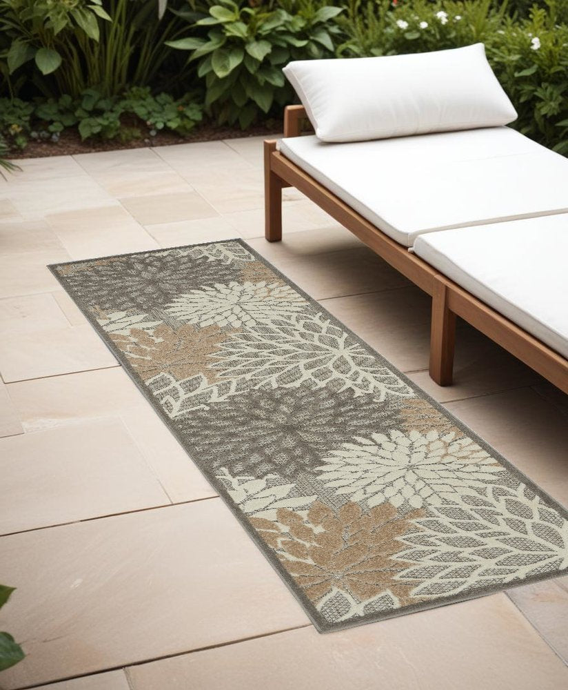 10' Gray And Ivory Indoor Outdoor Area Rug