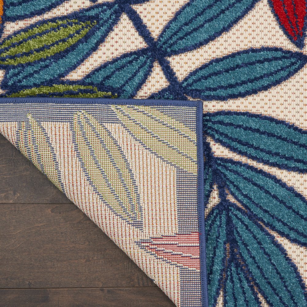 4' X 6' Ivory And Blue Floral Indoor Outdoor Area Rug