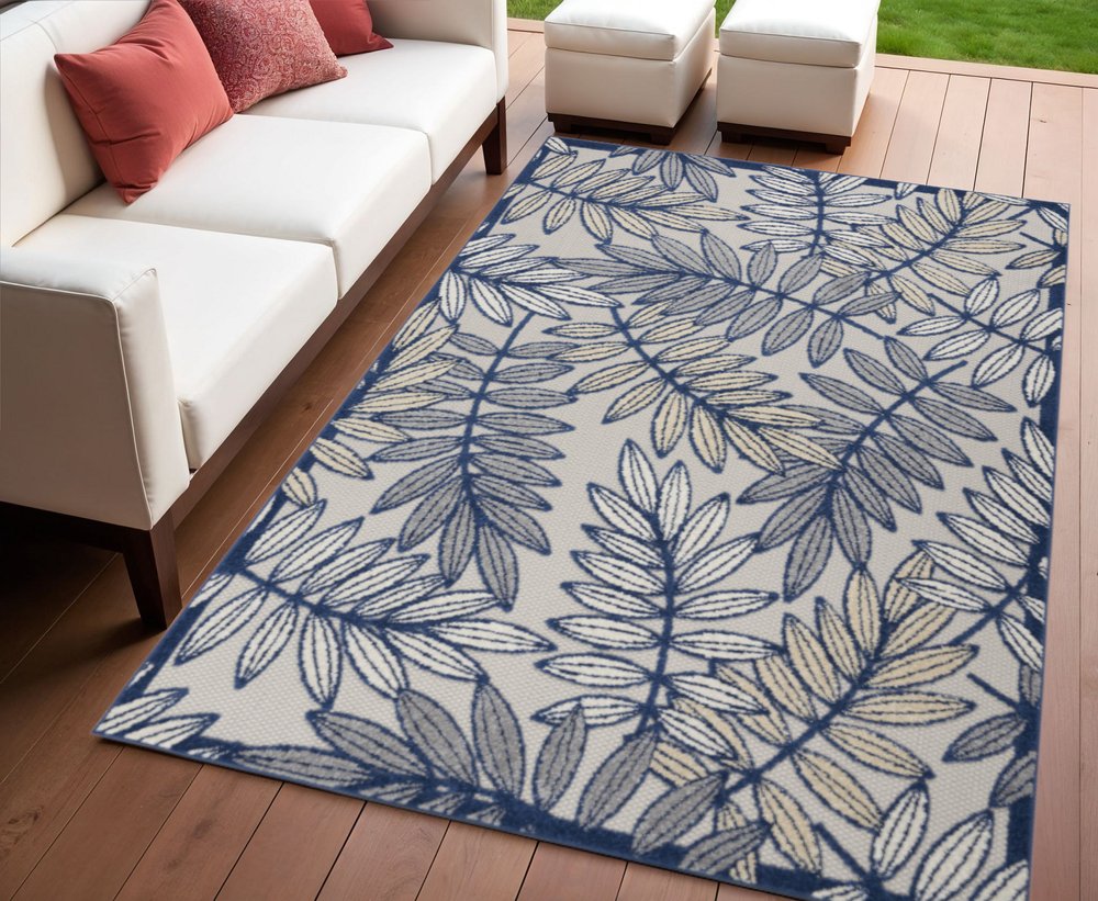 4' X 6' Ivory And Blue Floral Indoor Outdoor Area Rug