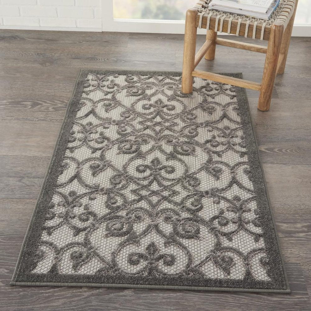 8' X 11' Gray Indoor Outdoor Area Rug
