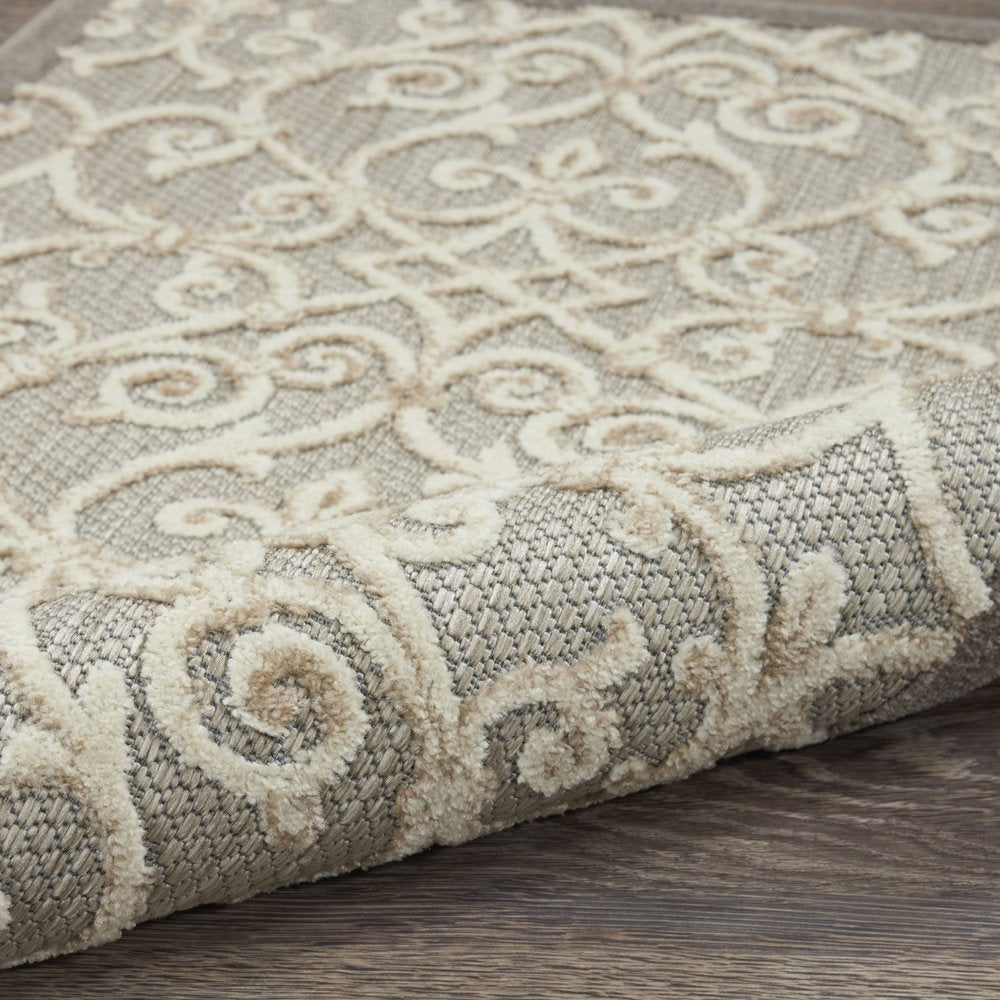 6' Gray And Ivory Indoor Outdoor Area Rug