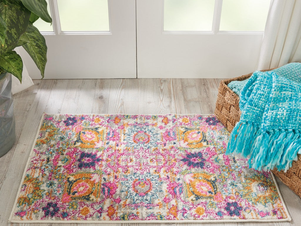 4' X 6' Silver Floral Power Loom Area Rug