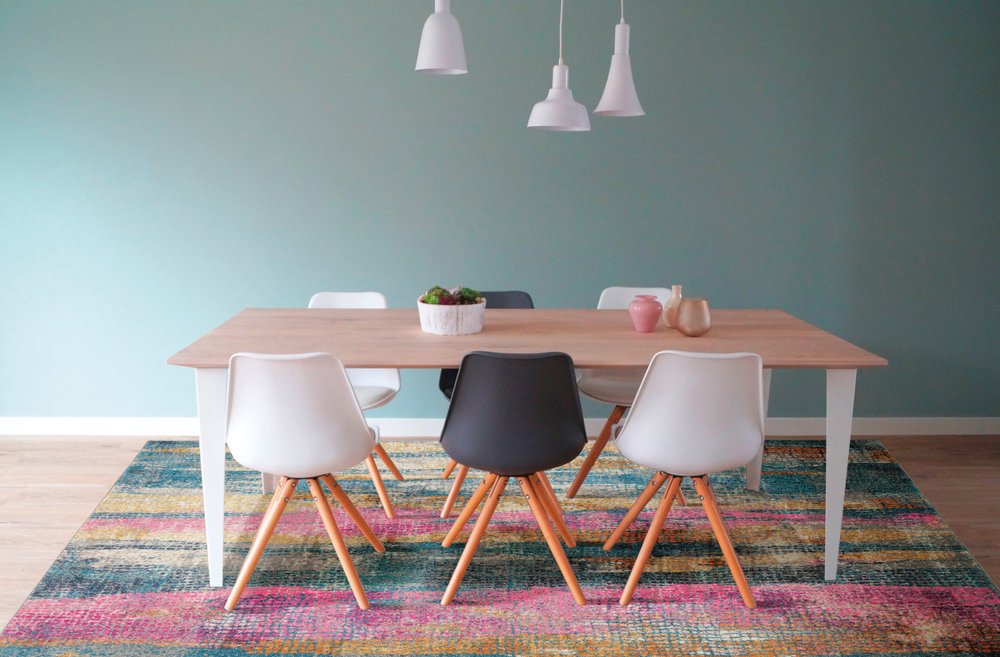 8' X 10' Gray And Ivory Abstract Distressed Area Rug