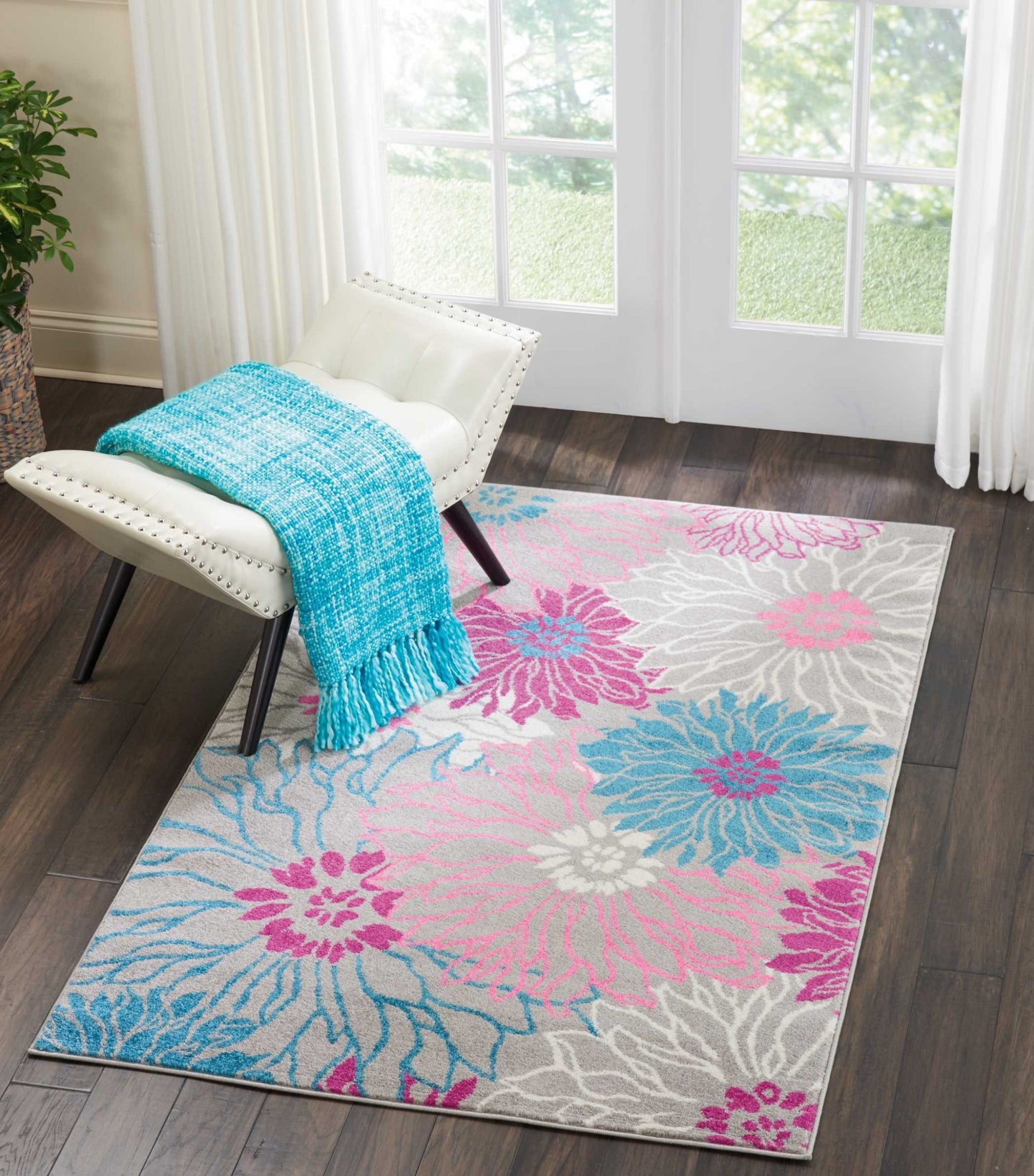 5' X 7' Gray Floral Dhurrie Area Rug