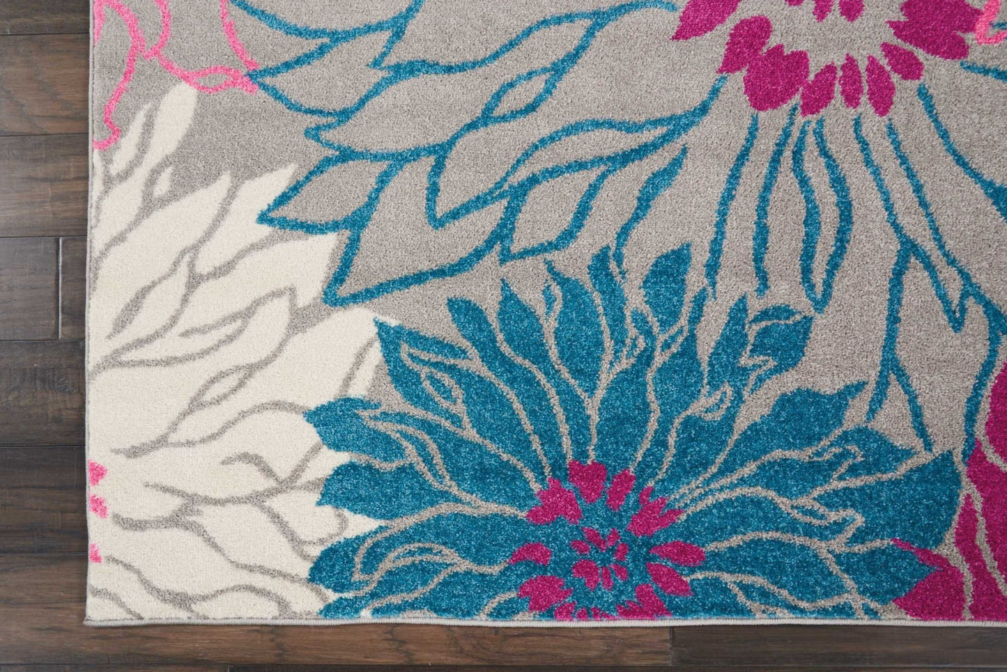 5' X 7' Gray Floral Dhurrie Area Rug