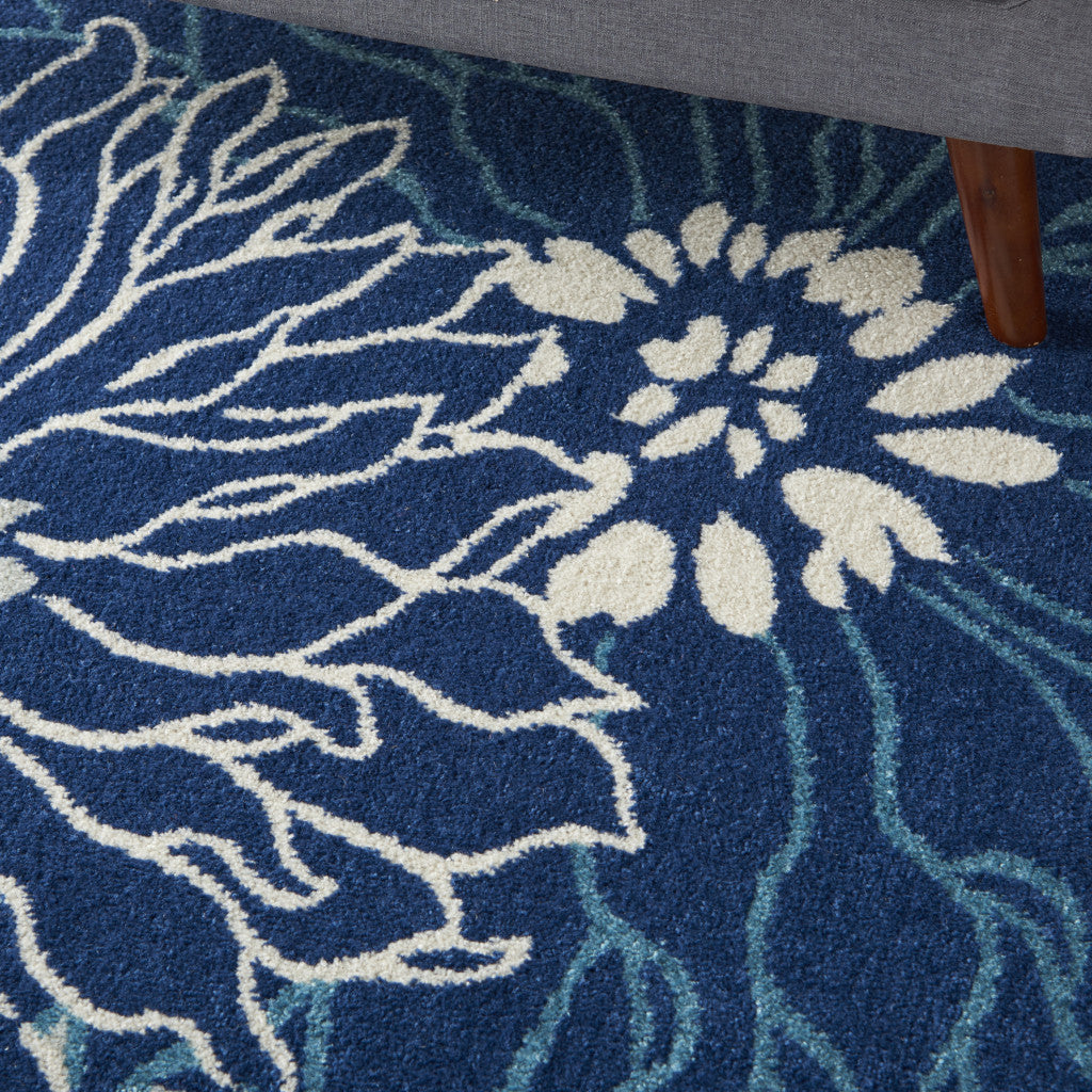 4' X 6' Blue And Ivory Floral Power Loom Area Rug