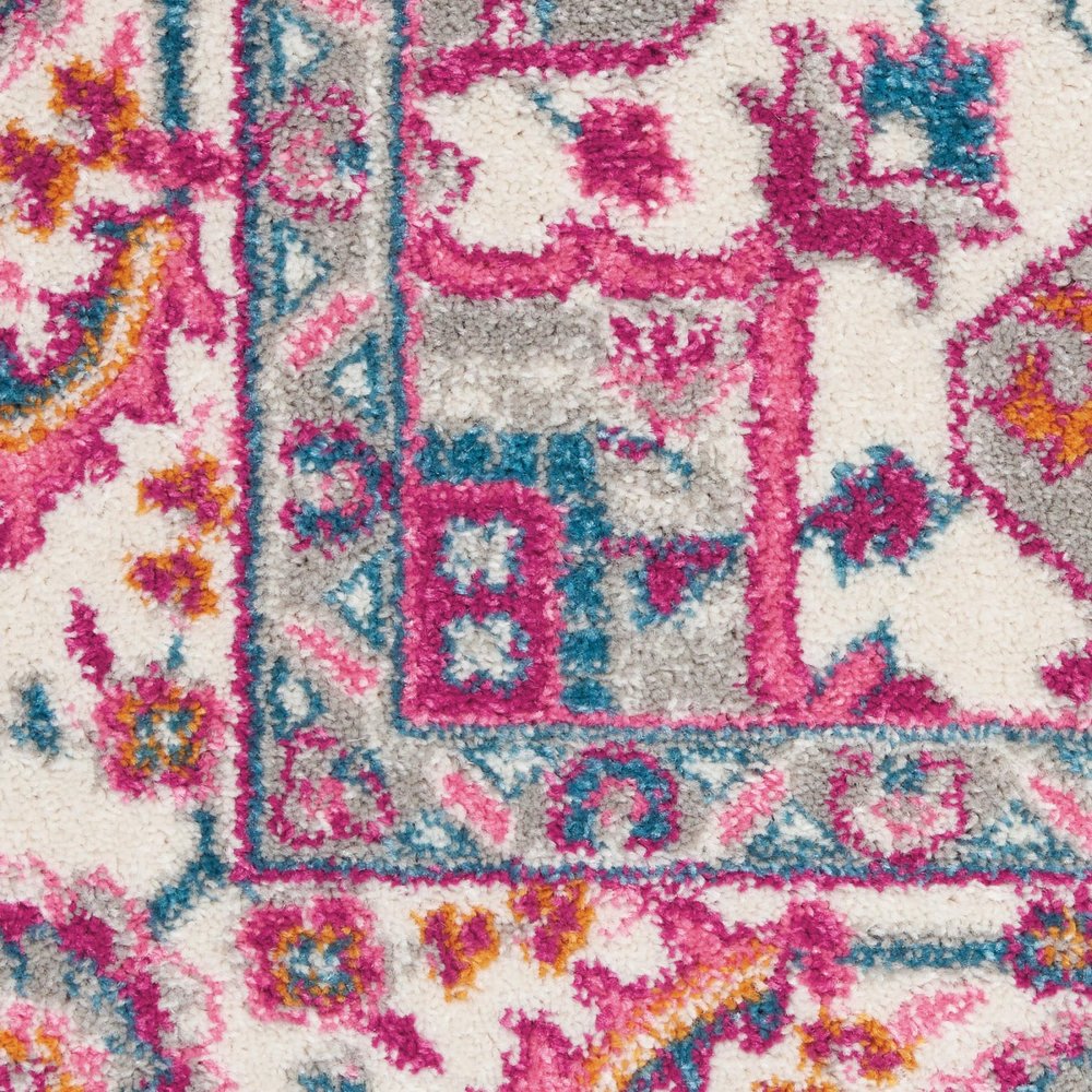 7' X 10' Light Gray And Pink Medallion Area Rug