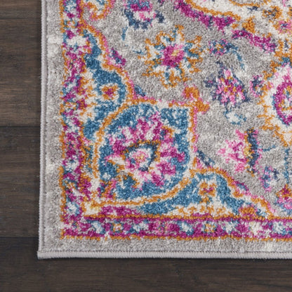 4' X 6' Gray And Ivory Medallion Area Rug
