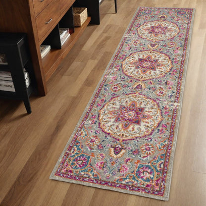 4' X 6' Gray And Ivory Medallion Area Rug