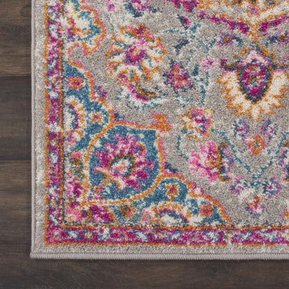 5' X 7' Gray And Ivory Medallion Area Rug