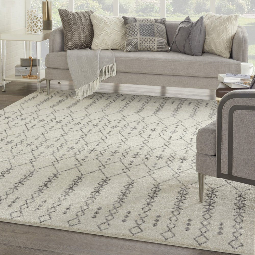 8' X 10' Gray And Ivory Geometric Distressed Area Rug