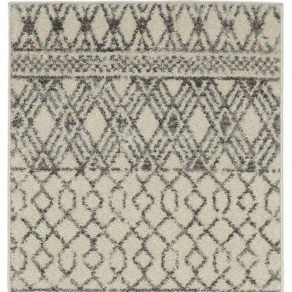 5' X 7' Gray And Ivory Geometric Area Rug