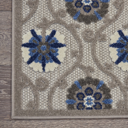 5' X 7' Ivory And Blue Geometric Area Rug