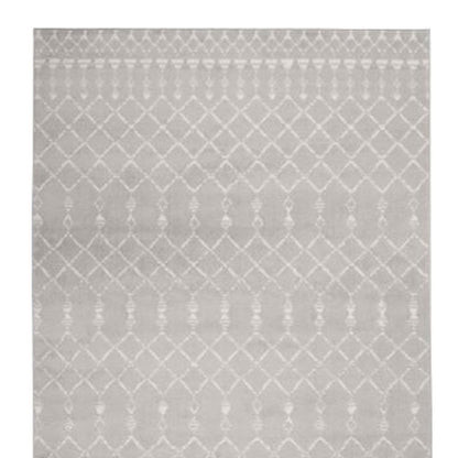5' X 7' Gray And Ivory Geometric Area Rug