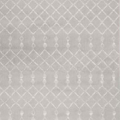 5' X 7' Gray And Ivory Geometric Area Rug