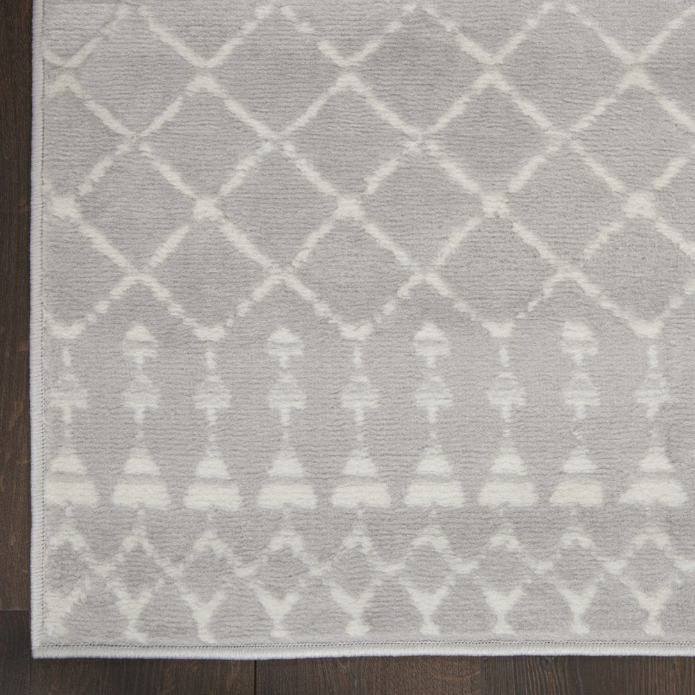 5' X 7' Ivory And Blue Geometric Area Rug
