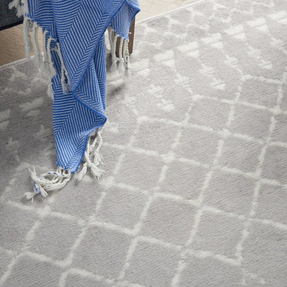 4' X 6' Ivory And Blue Geometric Area Rug