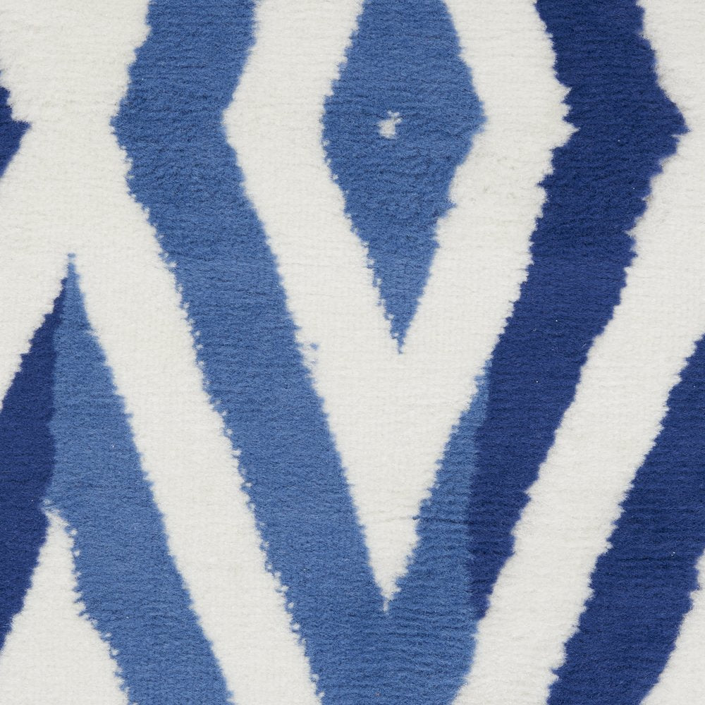 6' X 9' Ivory And Blue Geometric Area Rug