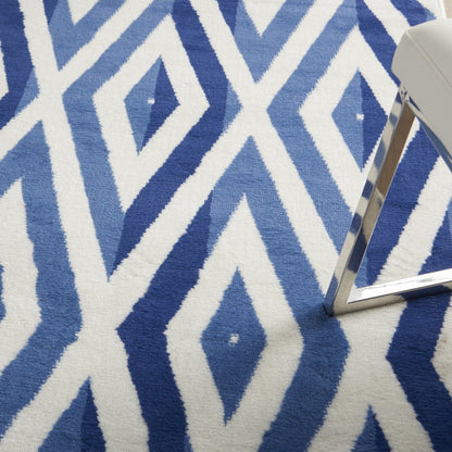 6' X 9' Ivory And Blue Geometric Area Rug