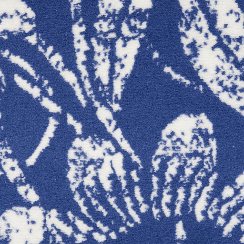 5' X 7' Ivory And Blue Floral Vines Distressed Area Rug