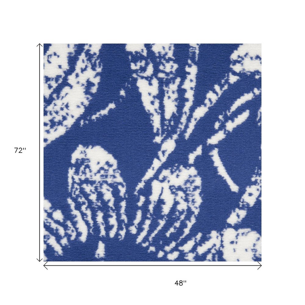 5' X 7' Ivory And Blue Floral Vines Distressed Area Rug