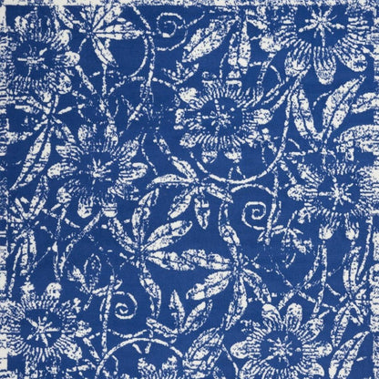 5' X 7' Ivory And Blue Floral Vines Distressed Area Rug