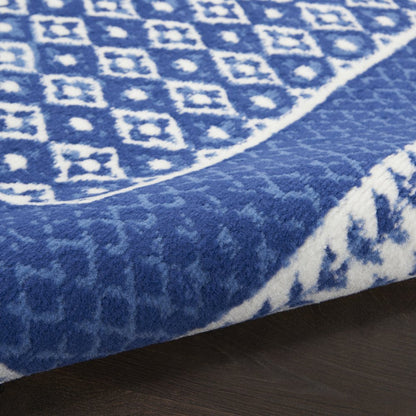 4' X 6' Blue And White Geometric Area Rug