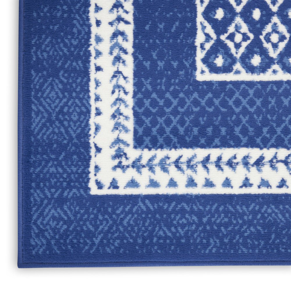5' X 7' Blue And White Geometric Area Rug