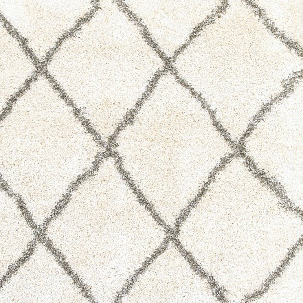 5' X 8' Ivory And Gray Geometric Lattice Area Rug