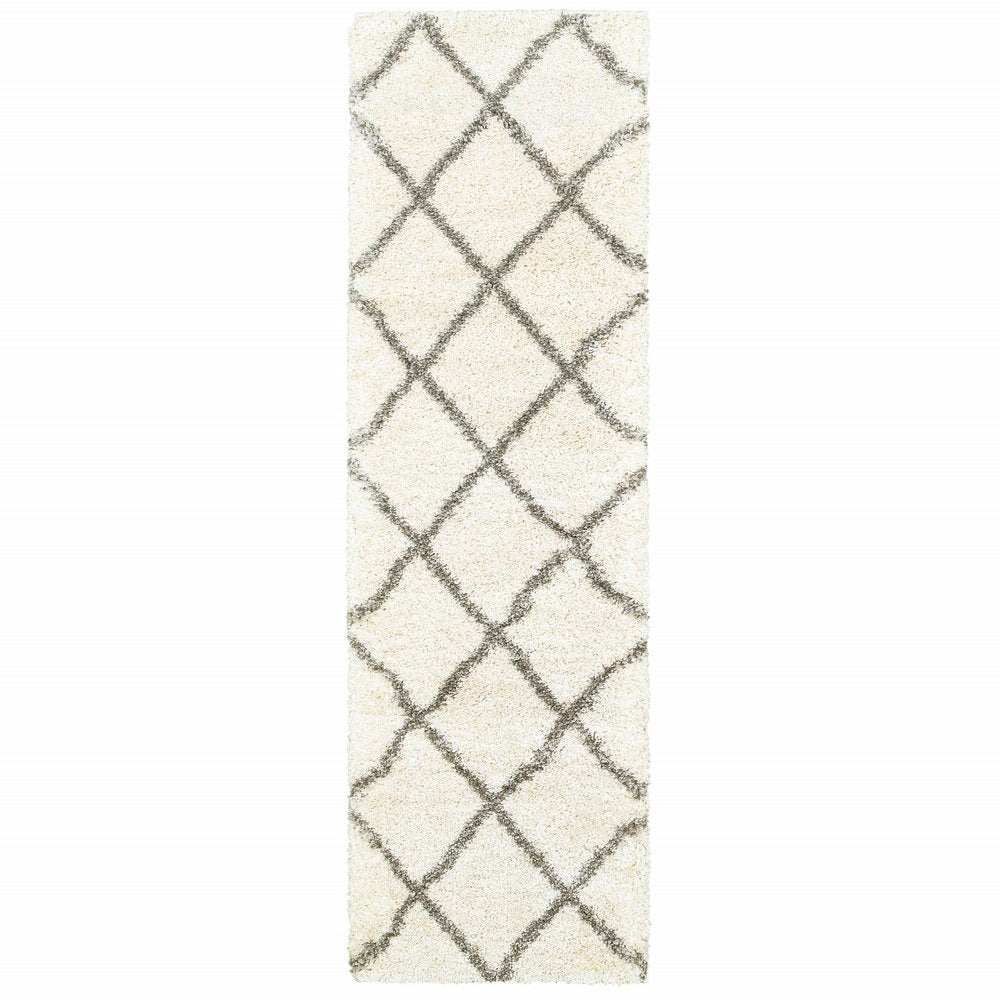 4' X 6' Ivory And Gray Geometric Lattice Area Rug