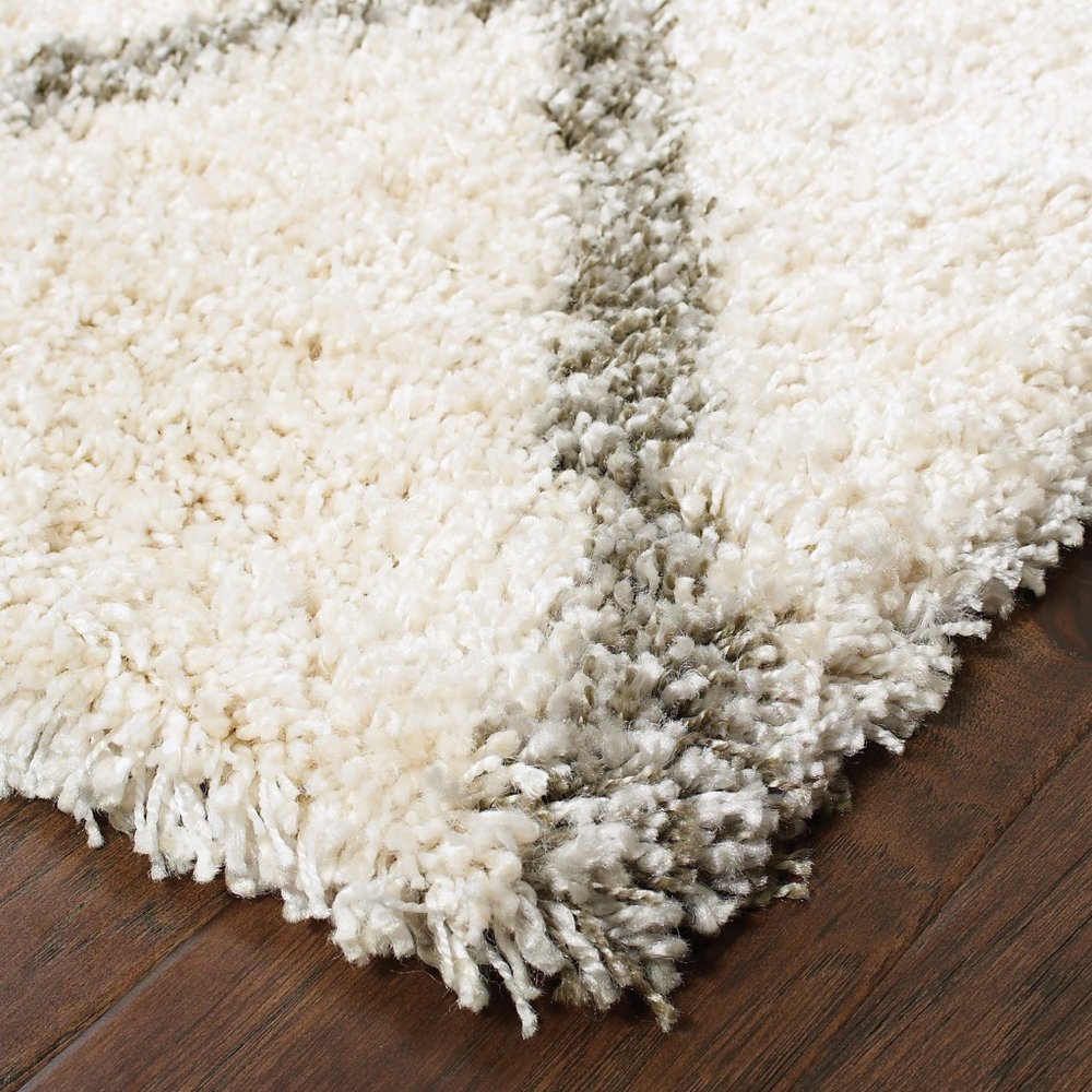 2' X 3' Ivory And Gray Geometric Lattice Scatter Rug