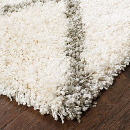 2' X 3' Ivory And Gray Geometric Lattice Scatter Rug