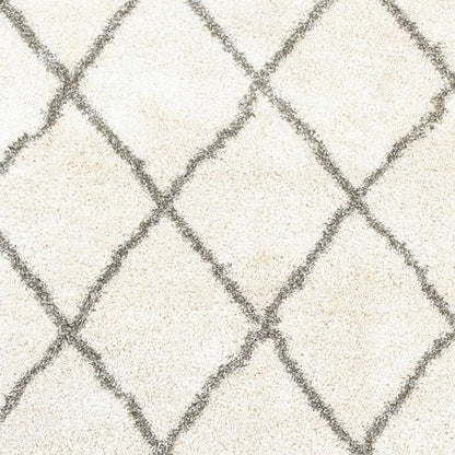 5' X 8' Ivory And Gray Geometric Lattice Area Rug