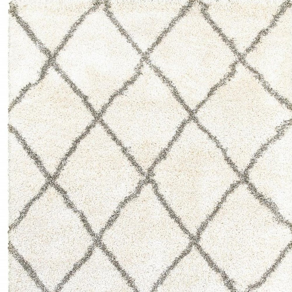 5' X 8' Ivory And Gray Geometric Lattice Area Rug