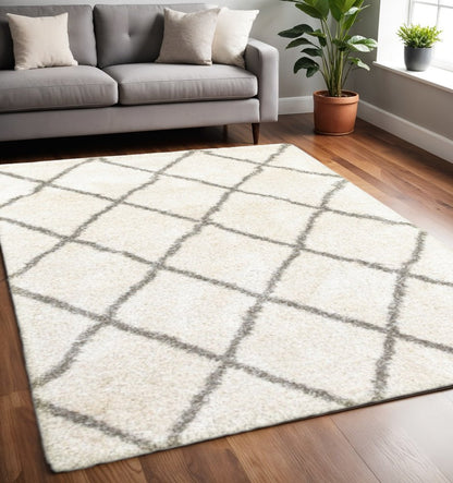 5' X 8' Ivory And Gray Geometric Lattice Area Rug