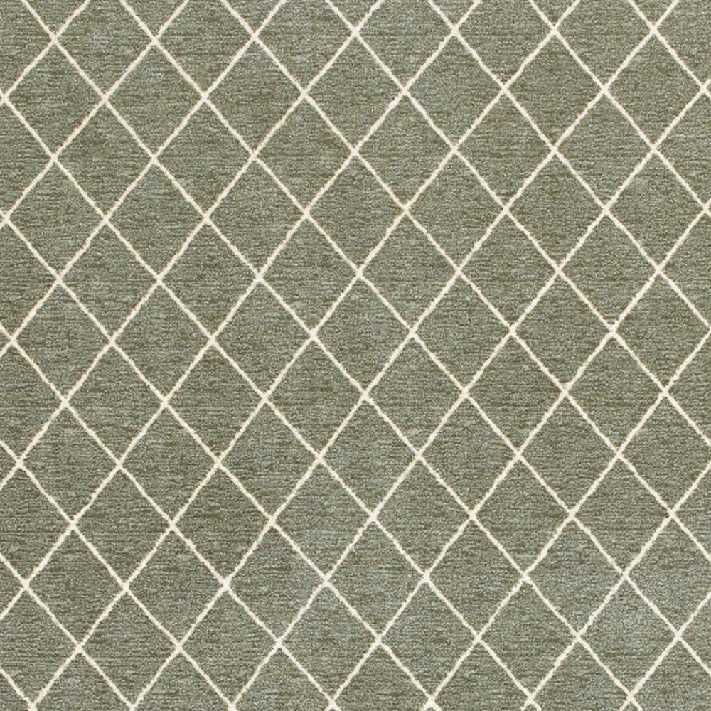 7' X 10' Gray And Ivory Diamond Indoor Area Rug