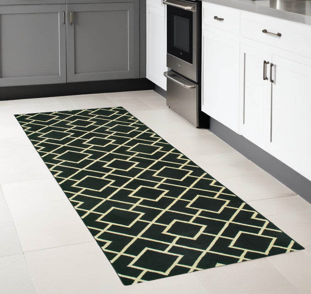 10' X 13' Black And Ivory Diamond Area Rug