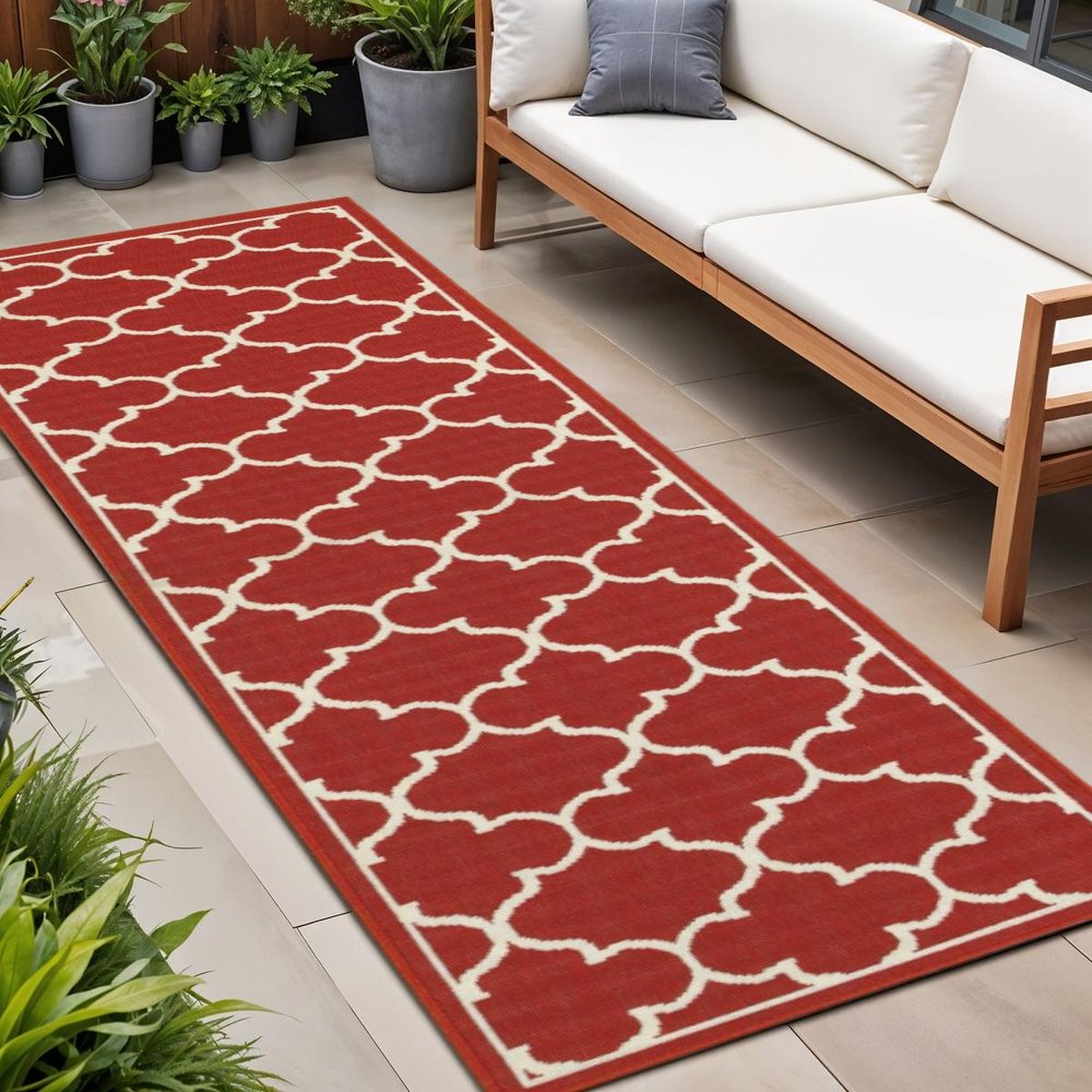 8' X 11' Red And Ivory Indoor Outdoor Area Rug