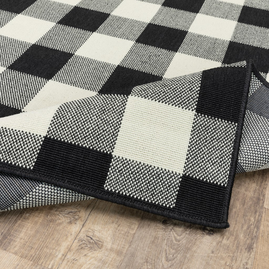 8' X 8' Black and Ivory Indoor Outdoor Area Rug