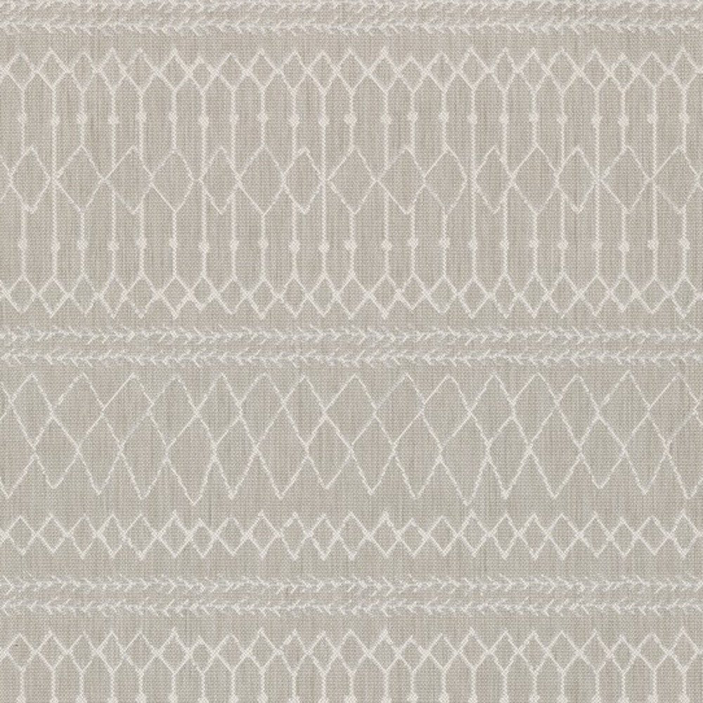 5' X 7' Gray And Ivory Indoor Outdoor Area Rug