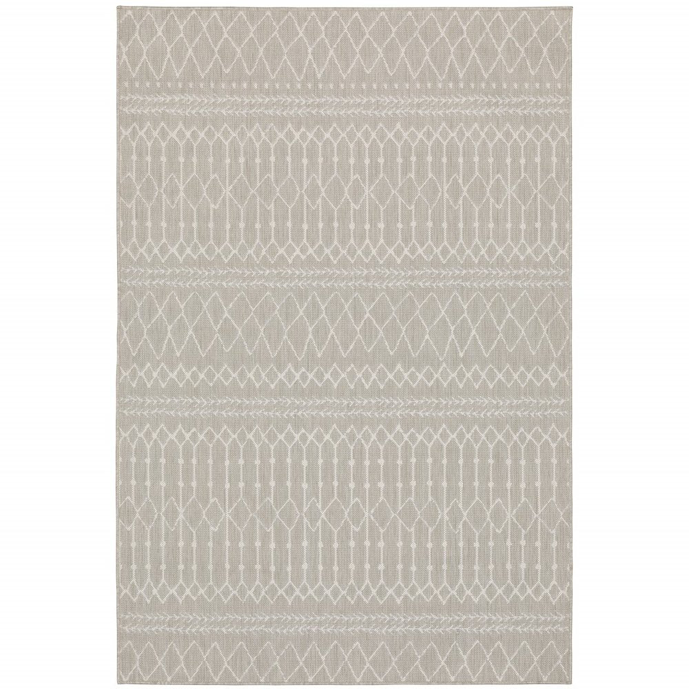 5' X 7' Gray And Ivory Indoor Outdoor Area Rug