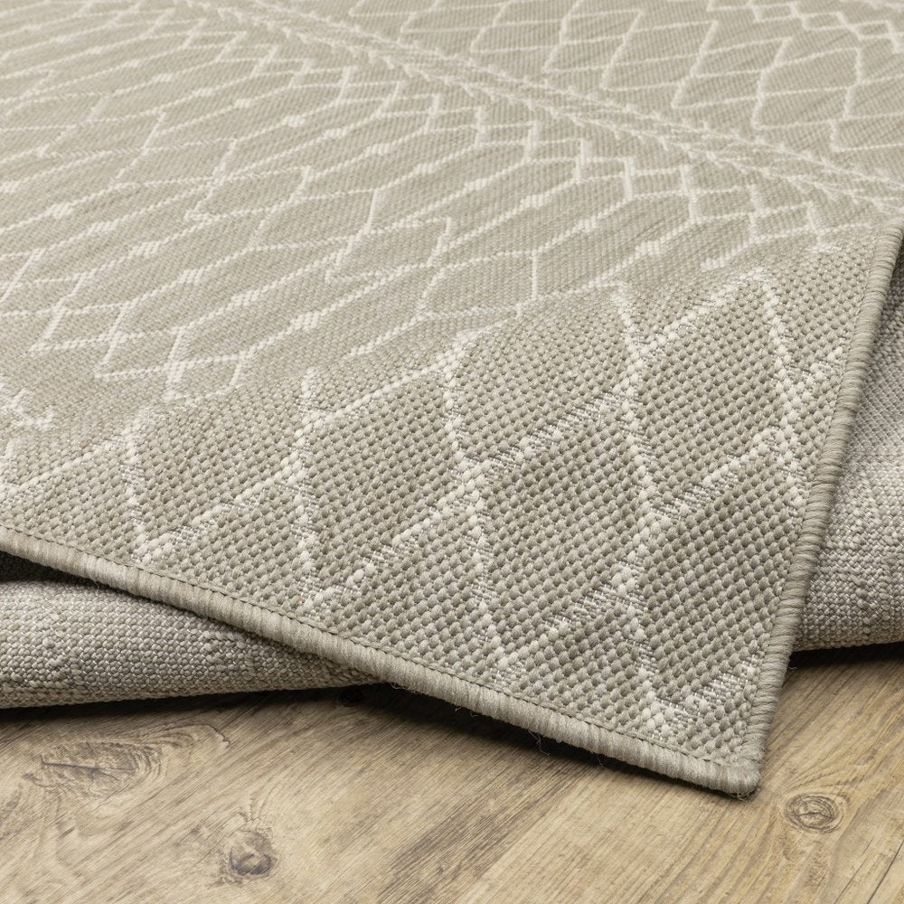 3' X 5' Gray And Ivory Indoor Outdoor Area Rug
