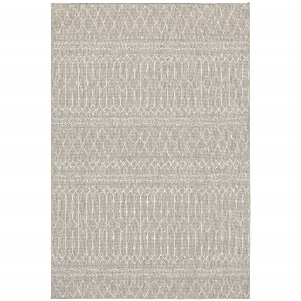 8' X 10' Gray and Ivory Indoor Outdoor Area Rug