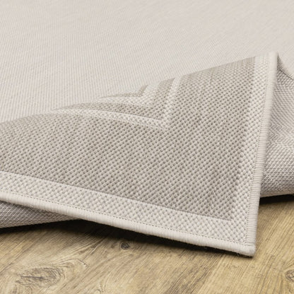 8' X 10' Gray And Ivory Indoor Outdoor Area Rug