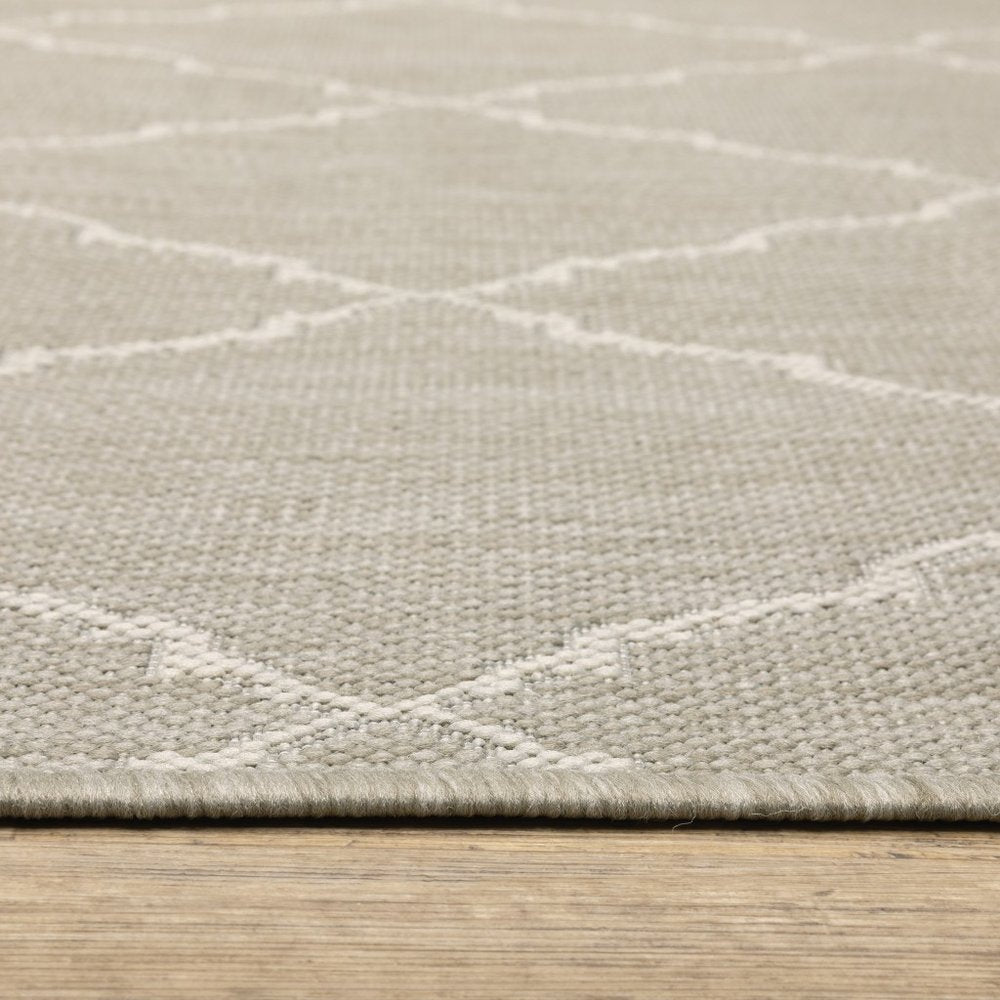 3' X 5' Gray And Ivory Indoor Outdoor Area Rug
