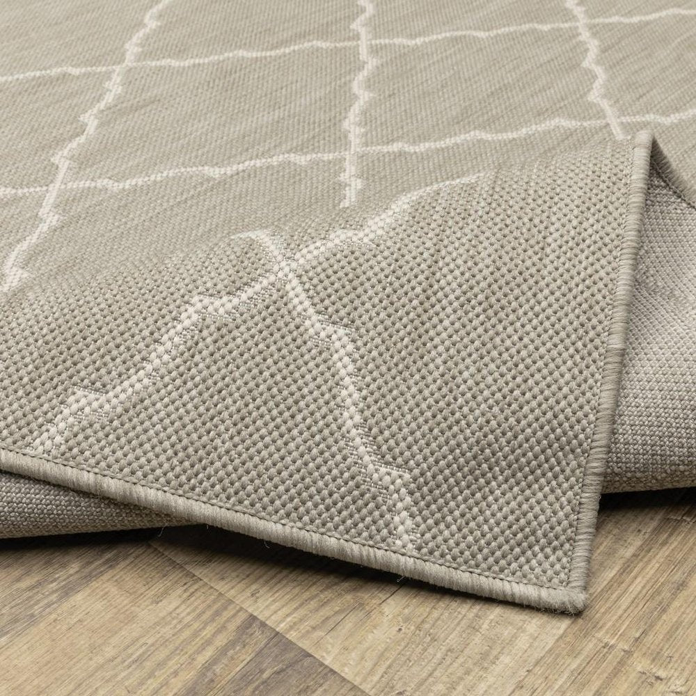 3' X 5' Gray And Ivory Indoor Outdoor Area Rug