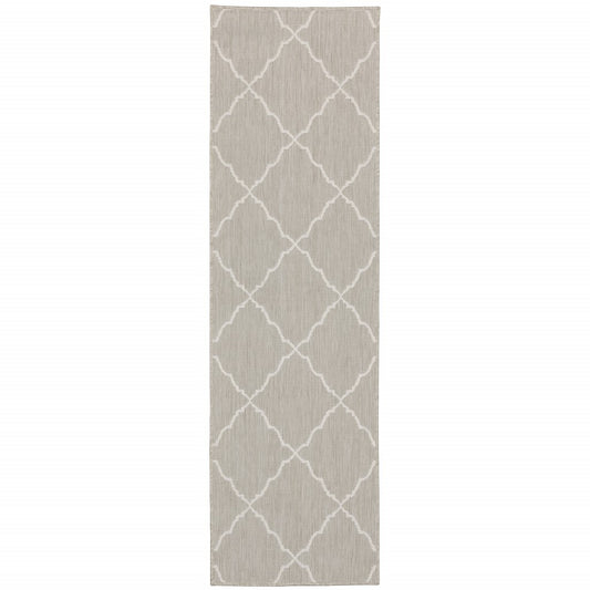 7' X 9' Gray and Ivory Indoor Outdoor Area Rug