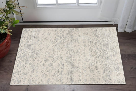 4' X 6' Ivory Distressed Ikat Pattern Area Rug
