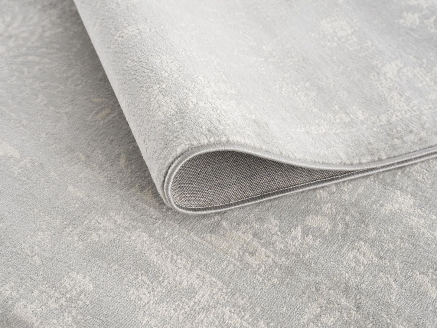 5' X 8' Modern Gray Distressed Area Rug